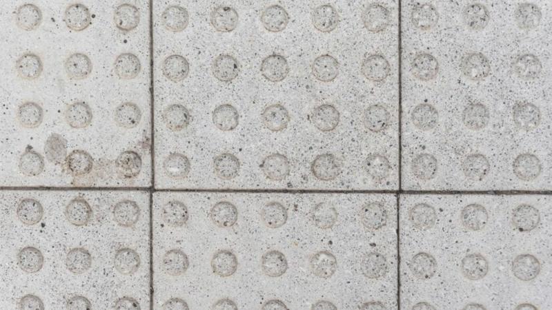 Piso Tátil Concreto 25x25: Preço e Vantagens