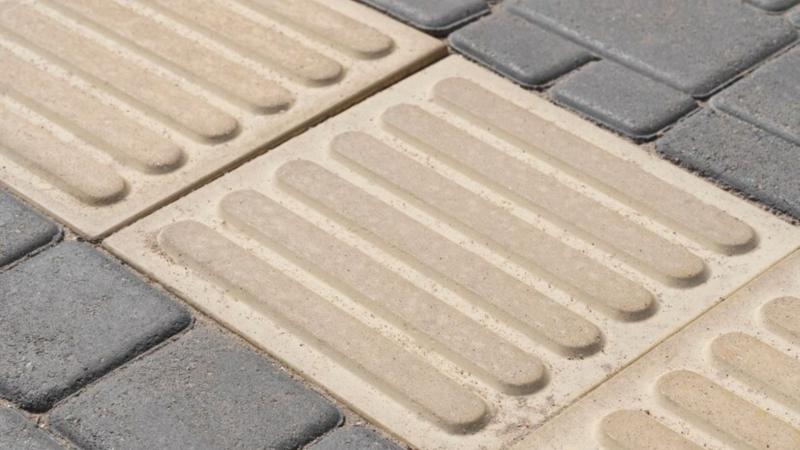 Piso Tátil Concreto 25x25: Preço e Vantagens que Você Precisa Saber